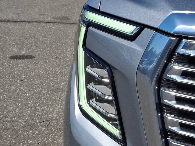 Used 2025 GMC Yukon Denali AWD/4WD image 28