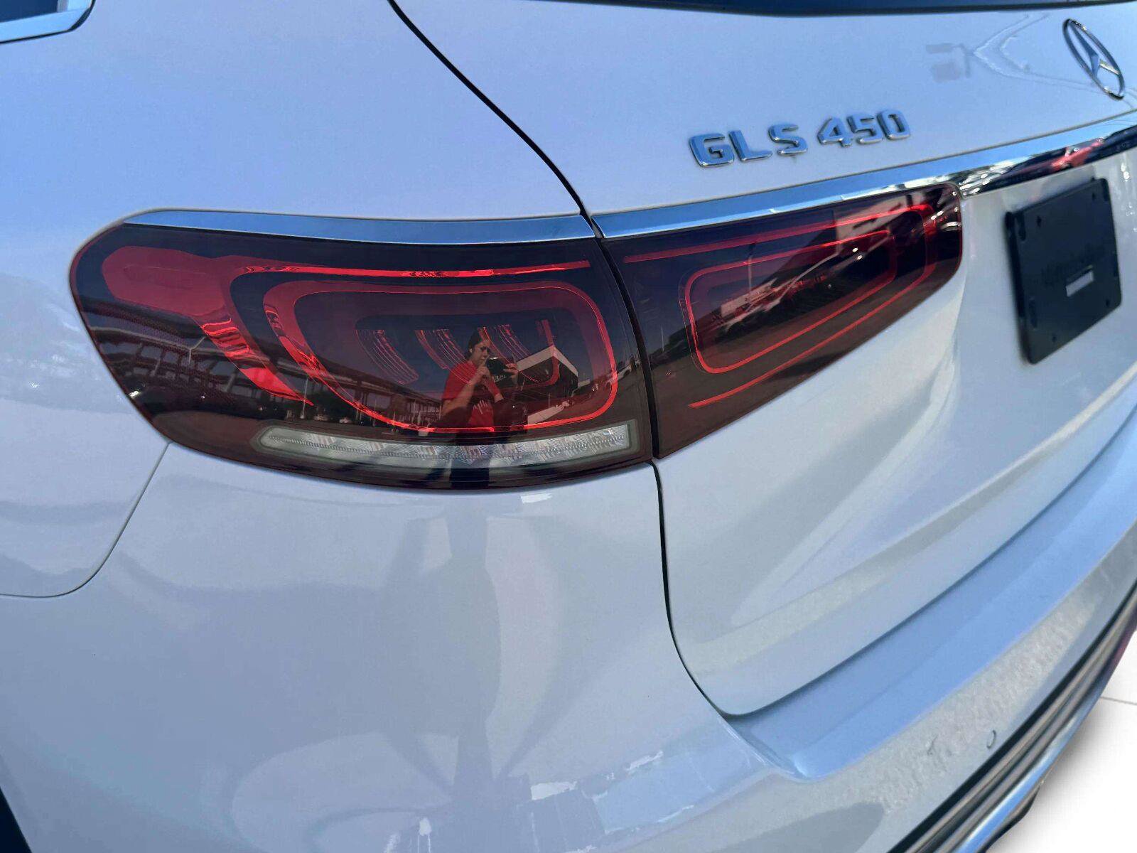 Used 2020 Mercedes-Benz GLS 450 4MATIC image 14