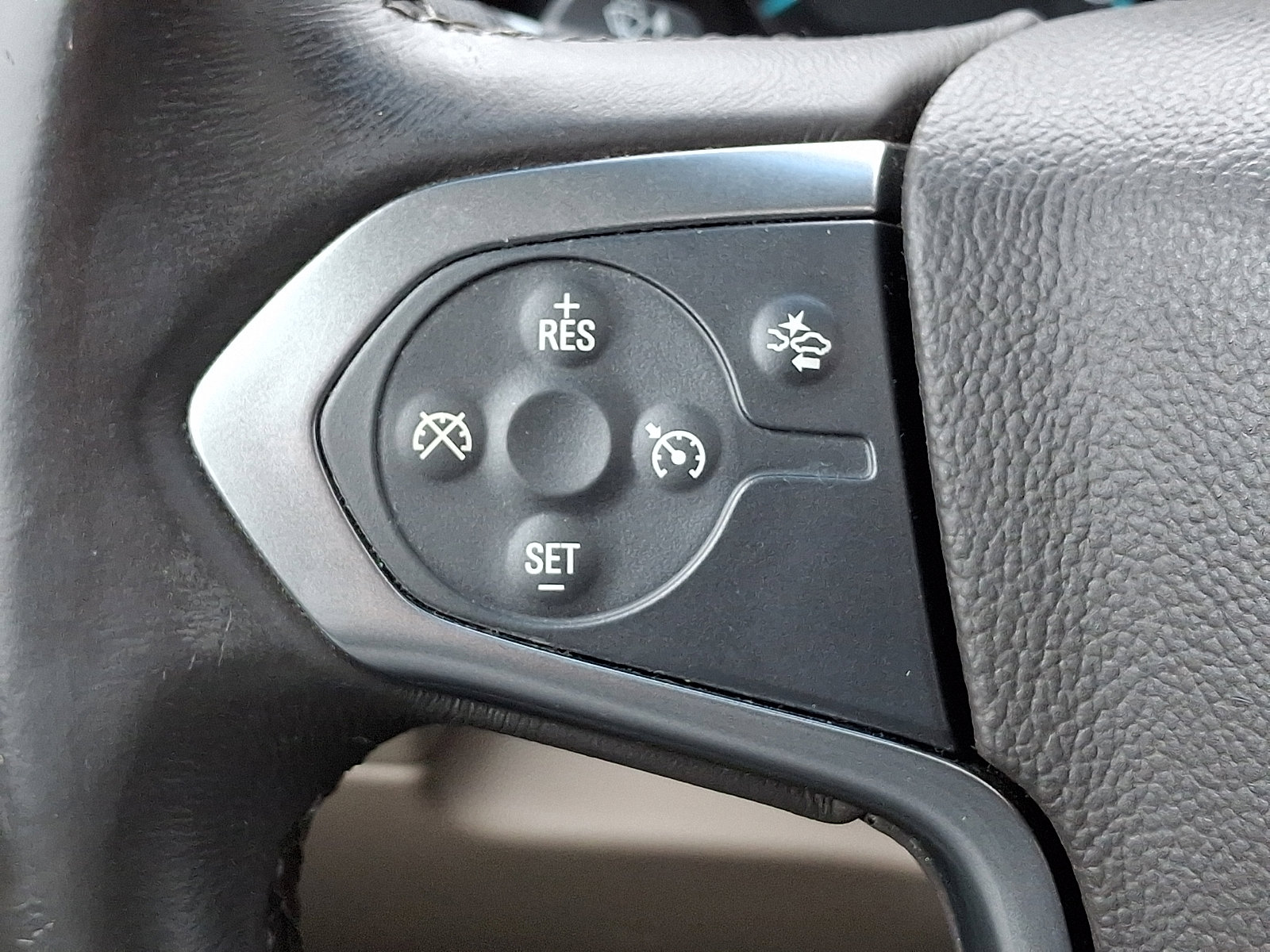 Used 2016 Chevrolet Tahoe LT image 22
