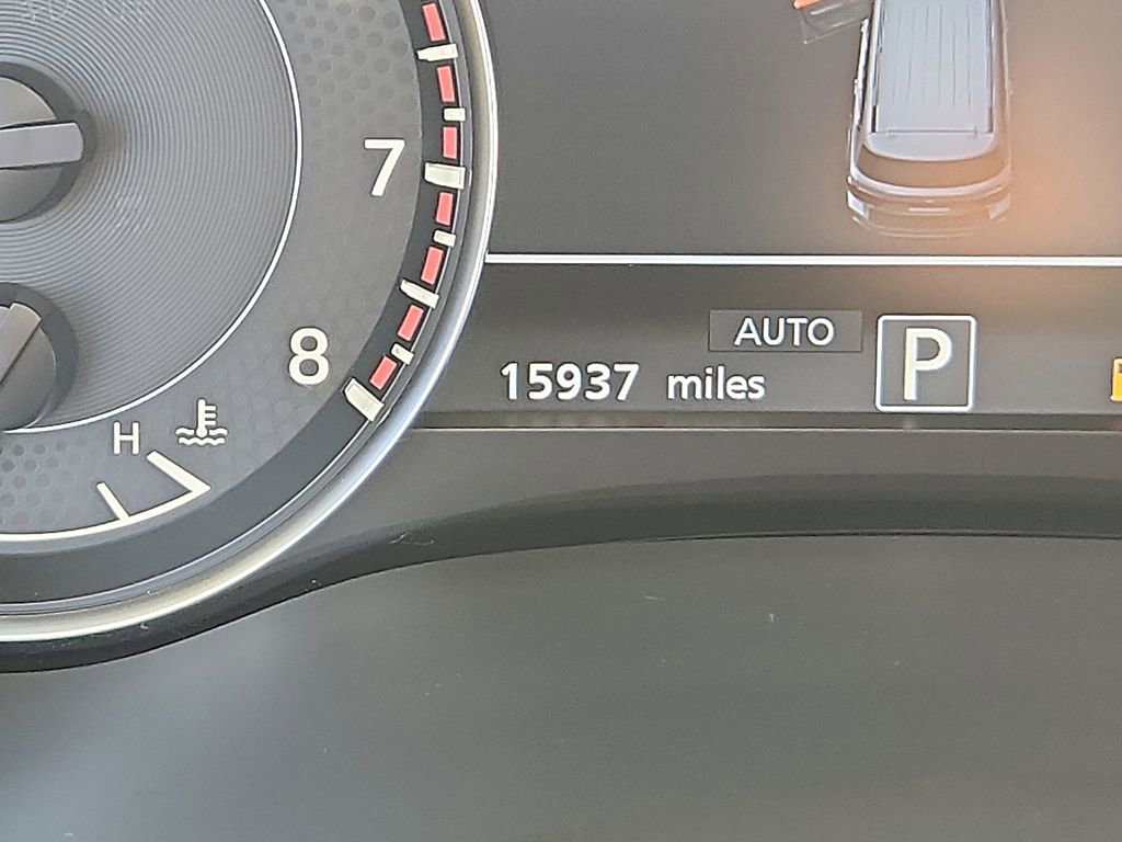 Certified 2024 Nissan Armada SL image 23