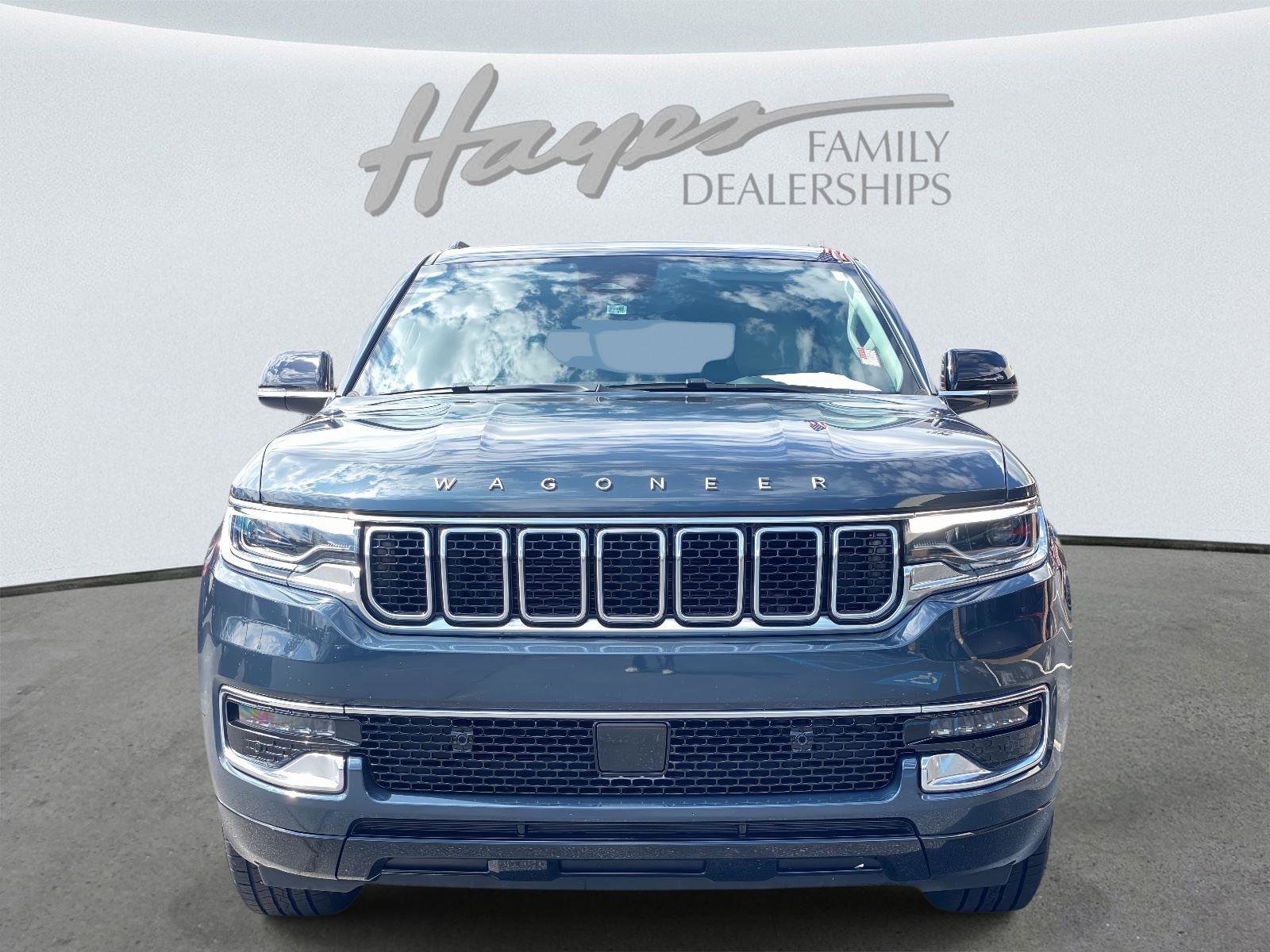 Used 2024 Jeep Wagoneer L 2WD image 10