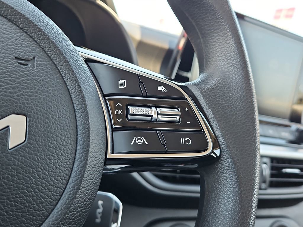 Used 2024 Kia Forte LXS image 30