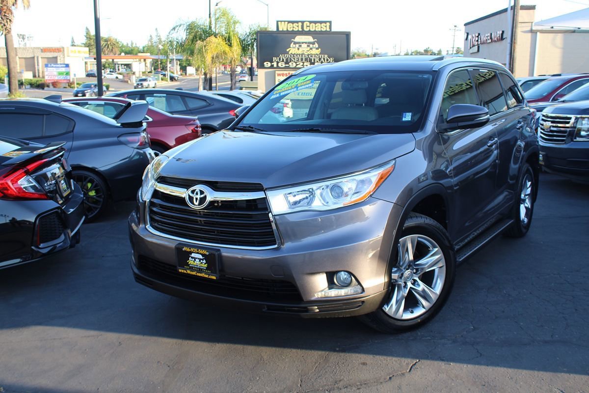 Used 2014 Toyota Highlander Limited AWD/4WD image 43