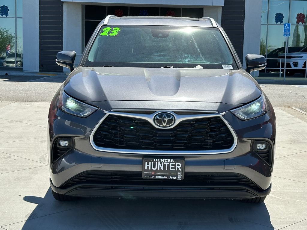 Used 2023 Toyota Highlander XLE FWD image 14