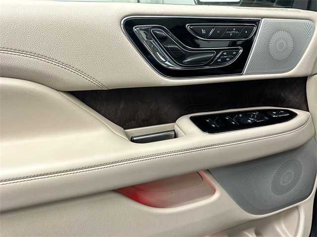 Used 2021 Lincoln Navigator Reserve w/ Luxury Package image 40
