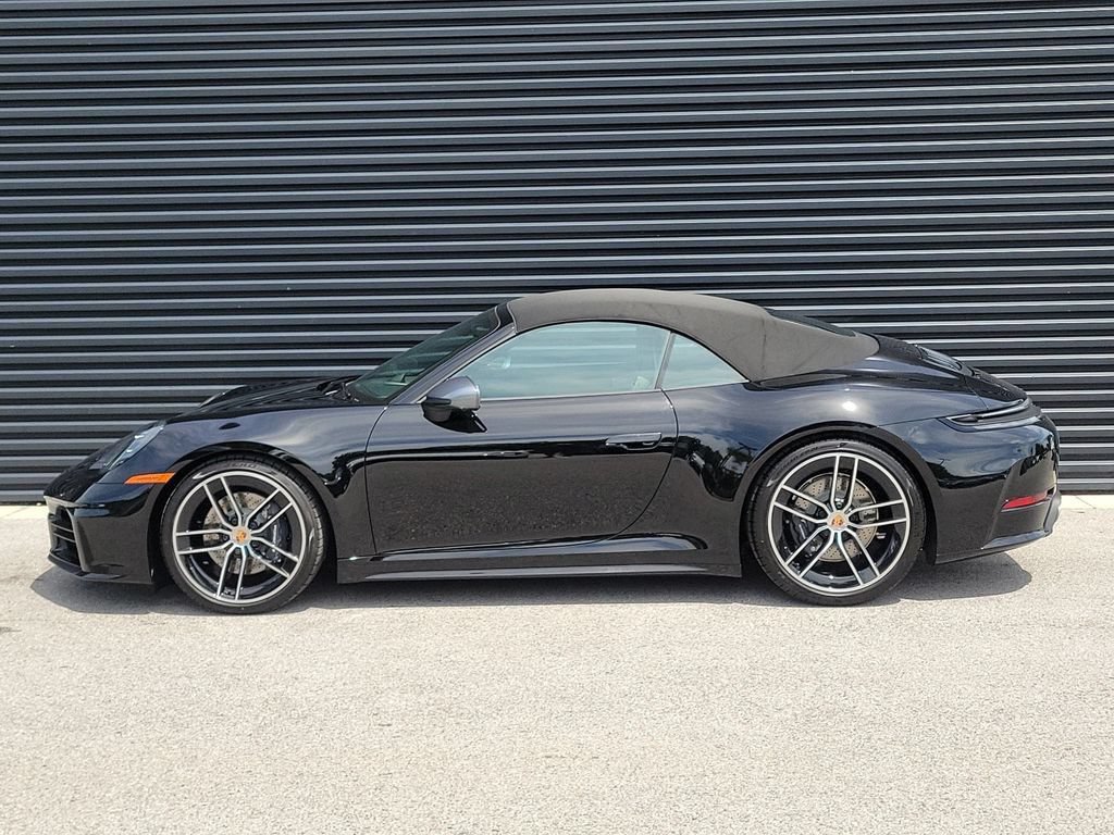 Used 2026 Porsche 911 Carrera T RWD image 2
