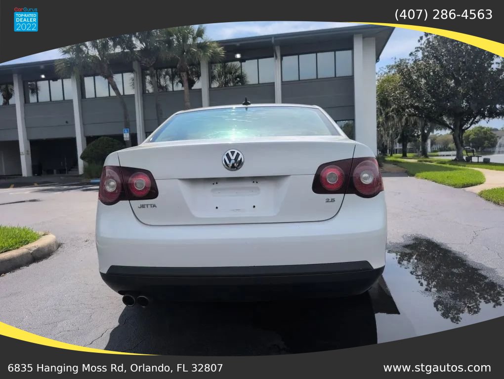 Used 2010 Volkswagen Jetta SE FWD image 4