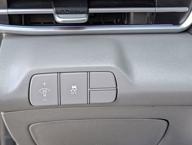 Used 2024 Hyundai Elantra SEL w/ Convenience Package FWD image 24