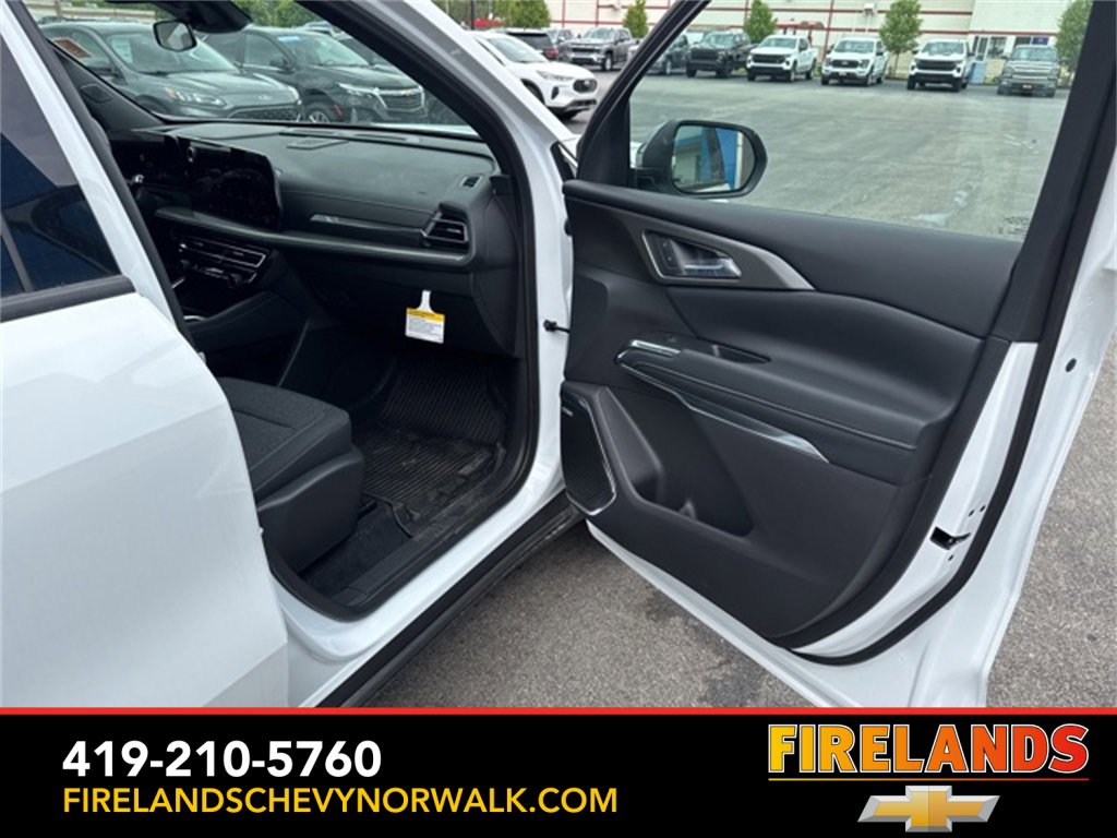 New 2025 Chevrolet Traverse LT w/ Enhanced Driving Package image 48