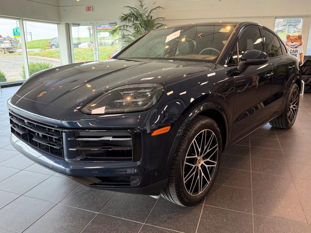 Used 2024 Porsche Cayenne Coupe image 7
