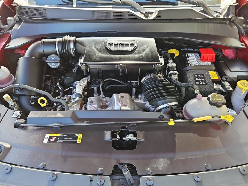 Used 2025 Jeep Compass Trailhawk AWD/4WD image 35
