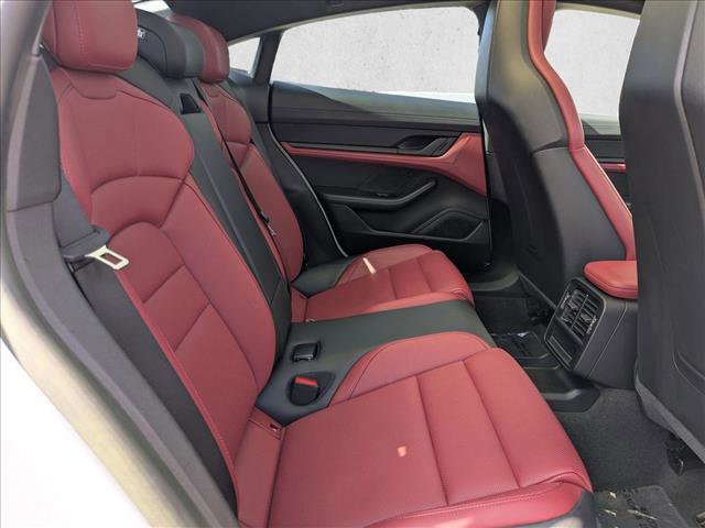Used 2023 Porsche Taycan image 23