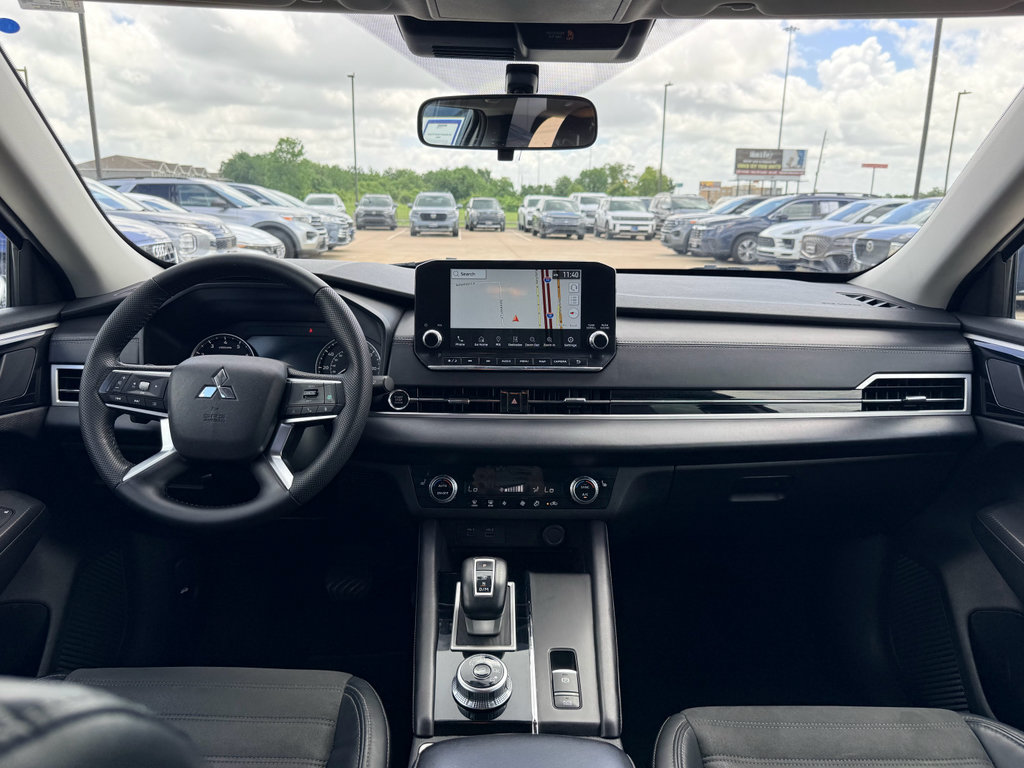 Used 2023 Mitsubishi Outlander SE FWD image 19