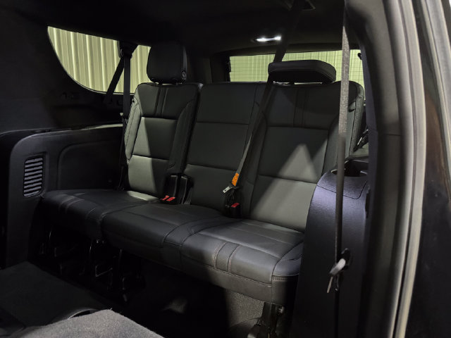 Used 2024 Chevrolet Suburban RST w/ Luxury Package AWD/4WD image 24