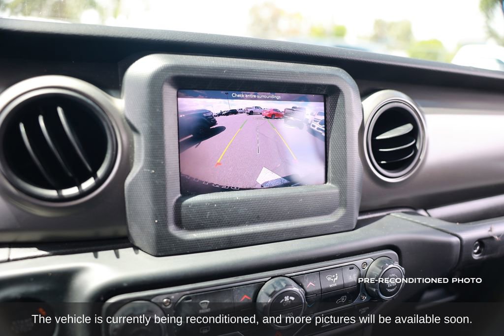 Used 2023 Jeep Wrangler Unlimited AWD/4WD image 17