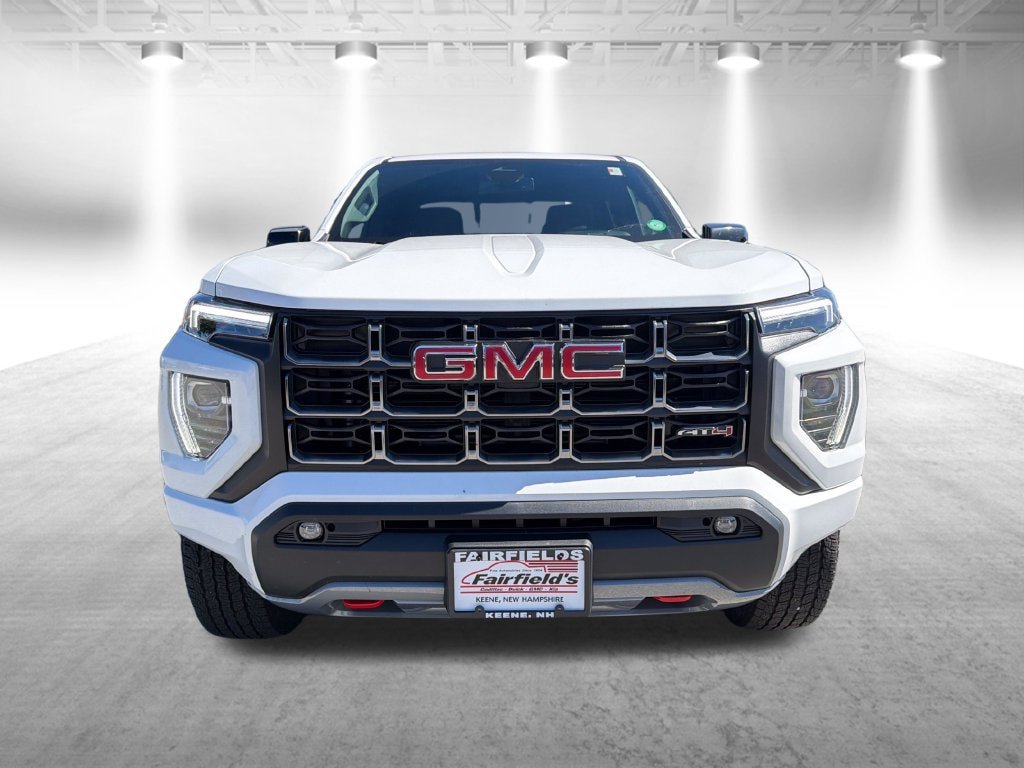Used 2025 GMC Canyon AT4 AWD/4WD image 8