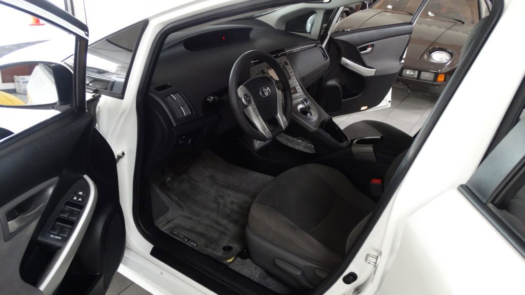 Used 2013 Toyota Prius SEDAN image 11