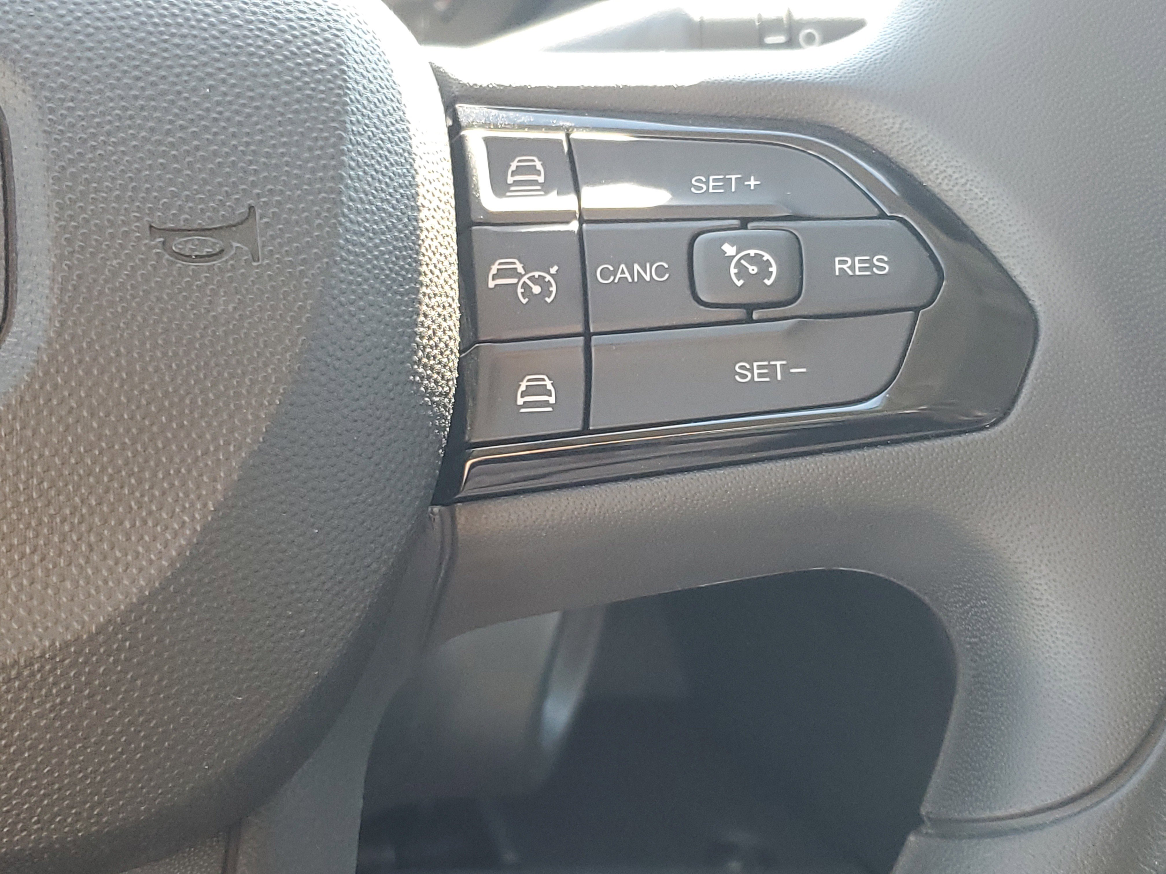 Used 2025 RAM ProMaster 2500 w/ Convenience Group image 11