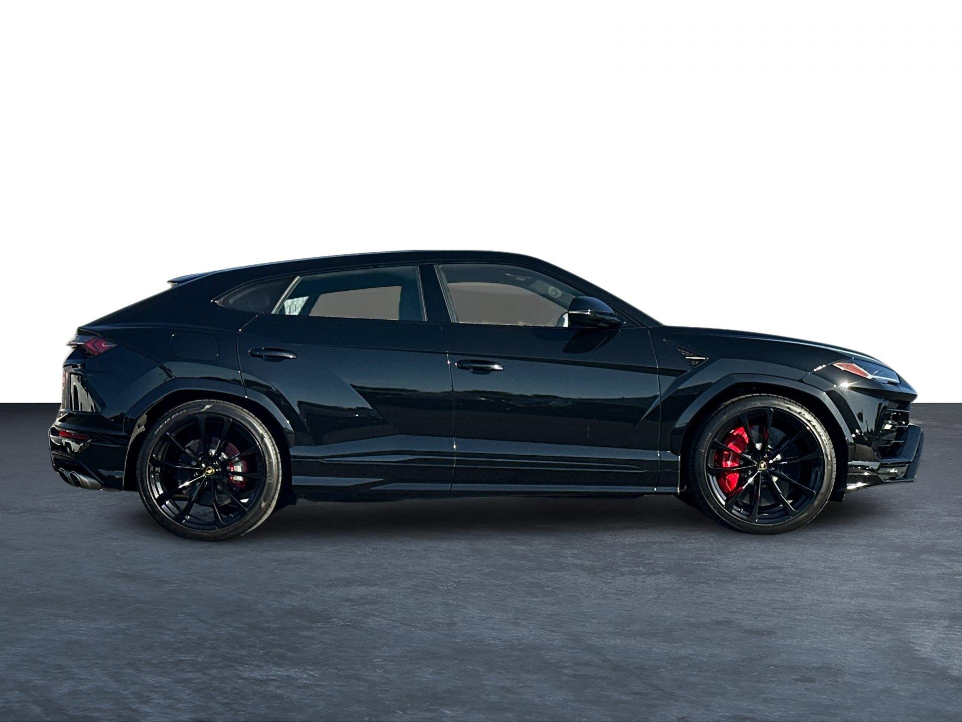 Used 2022 Lamborghini Urus video 2