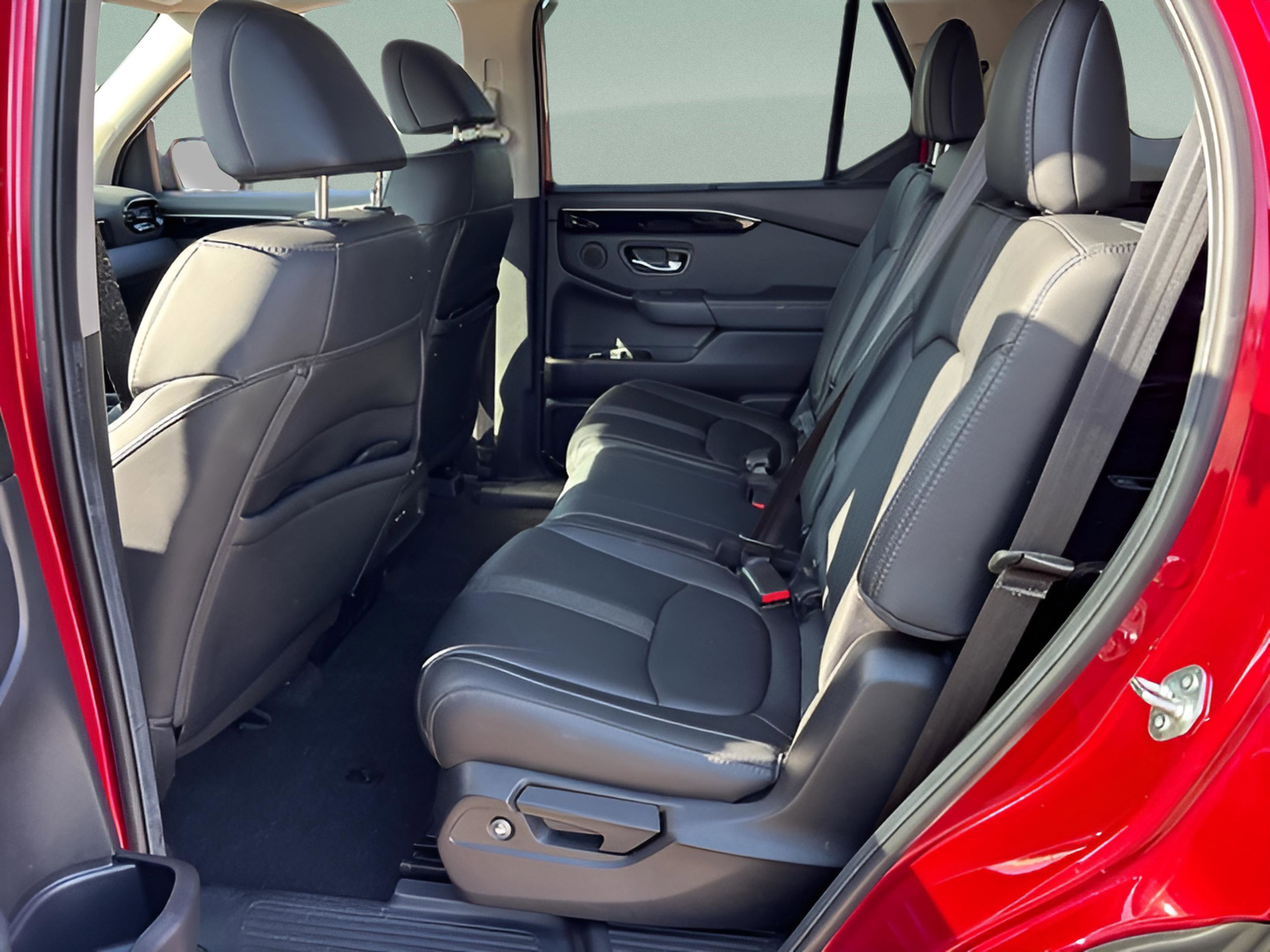 Certified 2024 Honda Pilot EX-L image 12