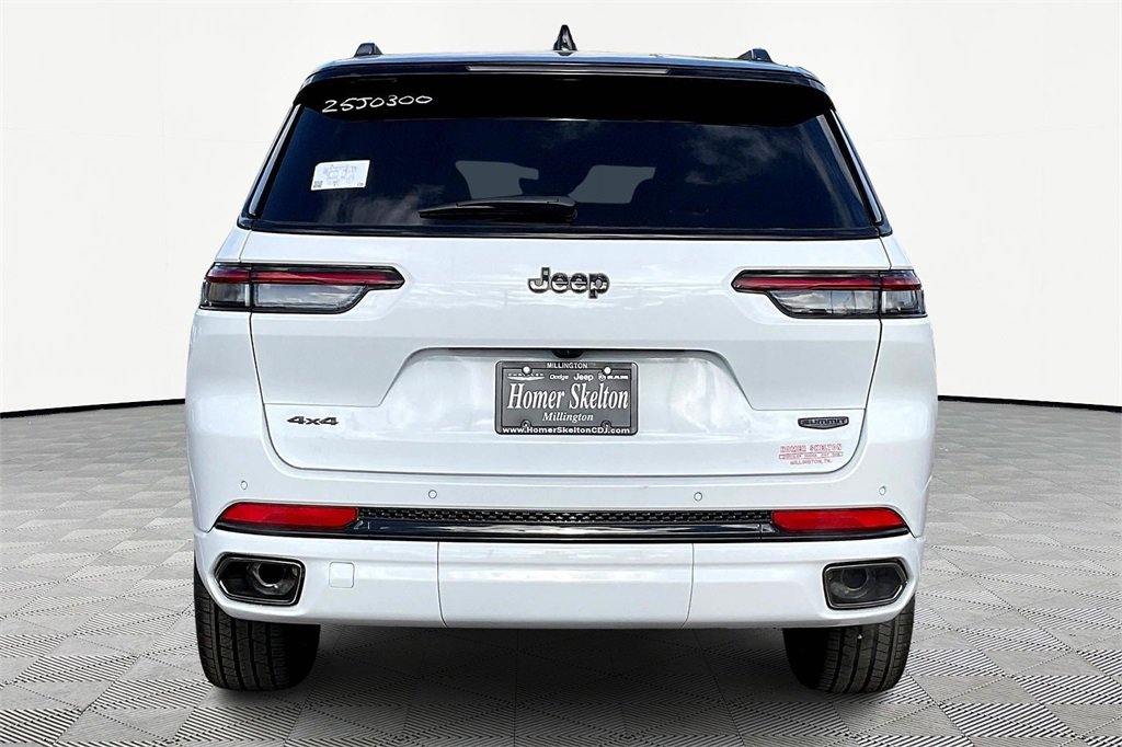 New 2025 Jeep Grand Cherokee L Summit w/ Obsidian Package image 4