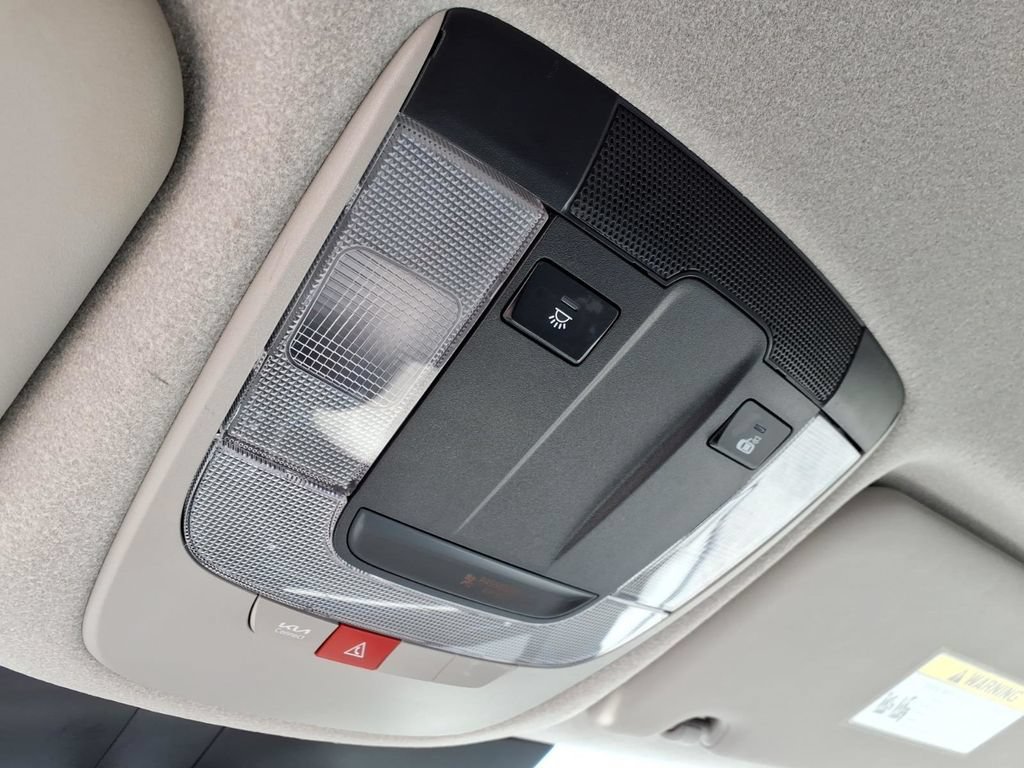 Certified 2023 Kia Niro Wind FWD image 24