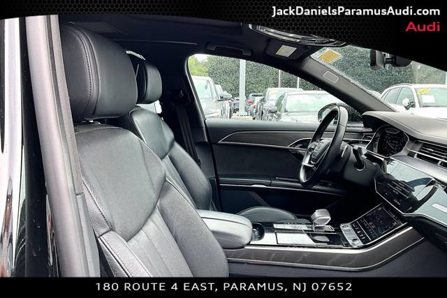 Used 2022 Audi A8 L 3.0T AWD/4WD image 7