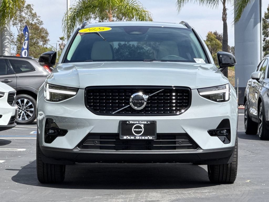 New 2026 Volvo XC40 B5 Plus w/ Protection Package Premier image 8
