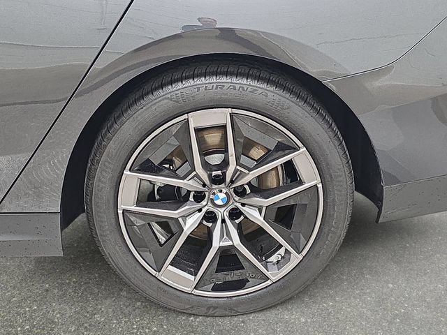 Used 2026 BMW 530i xDrive w/ Premium Package AWD/4WD image 30