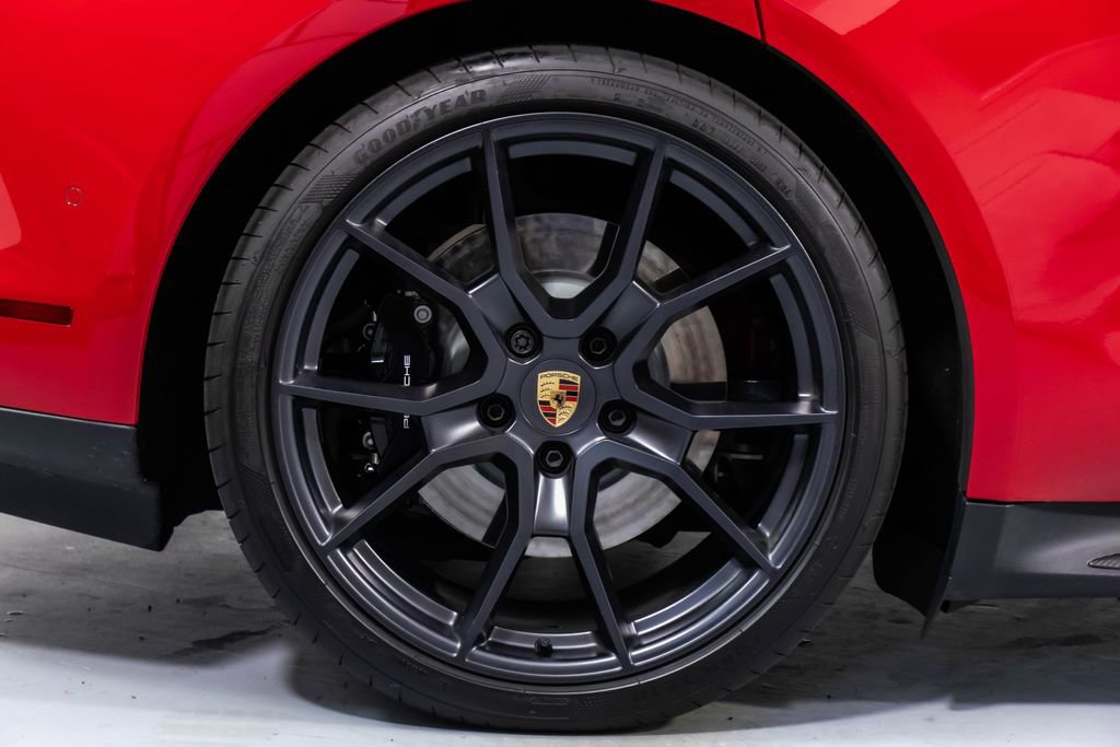 Used 2025 Porsche Taycan GTS AWD/4WD image 58