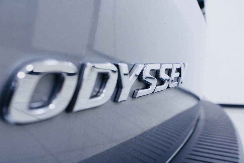 Used 2023 Honda Odyssey Elite image 4