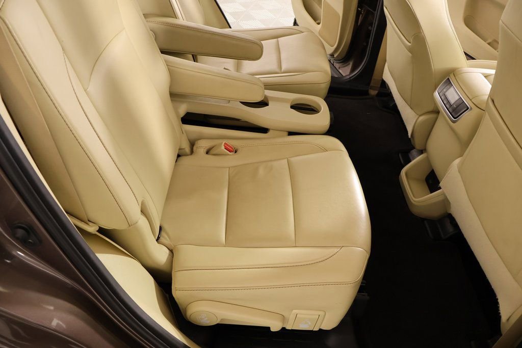 Used 2019 Toyota Highlander XLE image 15