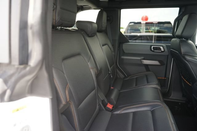 Certified 2023 Ford Bronco Badlands w/ Sasquatch Package AWD/4WD image 16