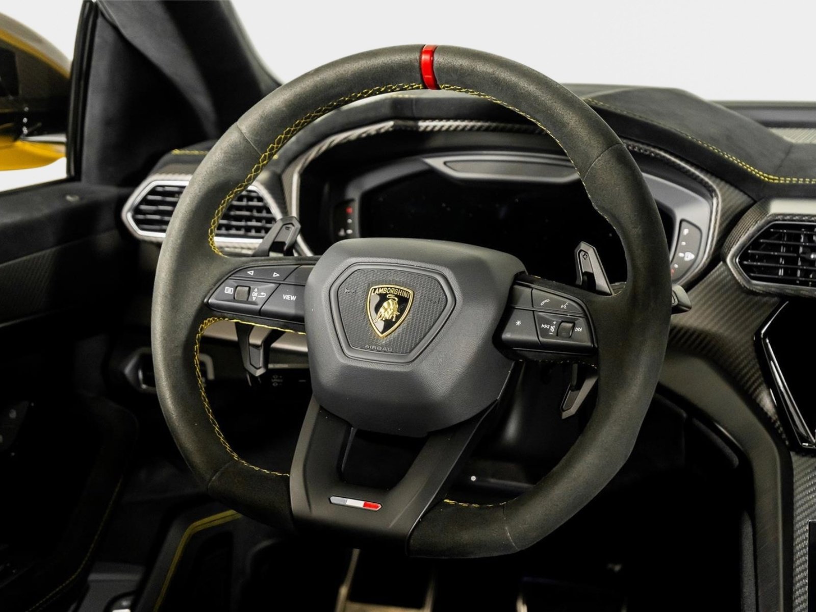 Used 2023 Lamborghini Urus Performante image 54
