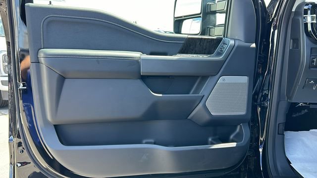 New 2025 Ford F250 Lariat w/ Lariat Ultimate Package image 16