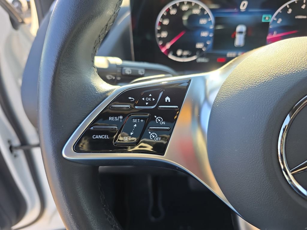 Certified 2025 Mercedes-Benz GLA 250 4MATIC image 27