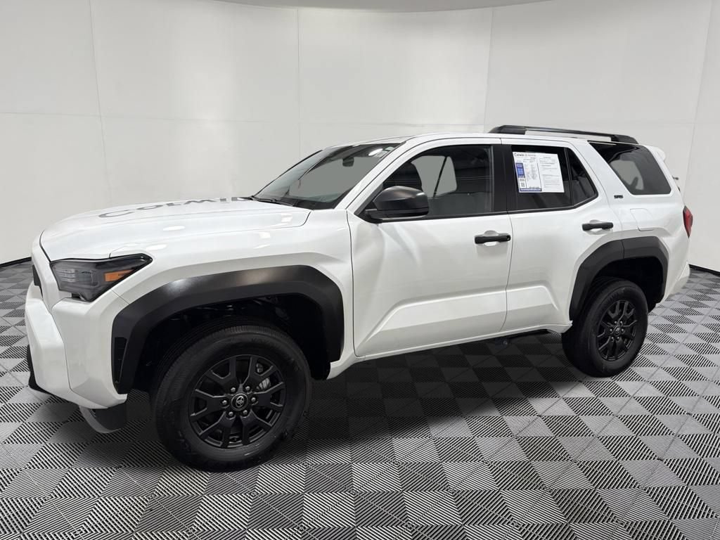 Used 2026 Toyota 4Runner SR5 AWD/4WD image 4