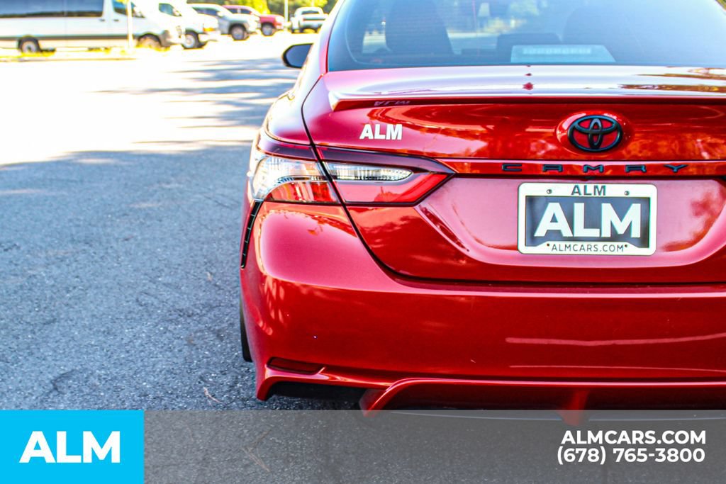 Used 2024 Toyota Camry SE FWD image 12