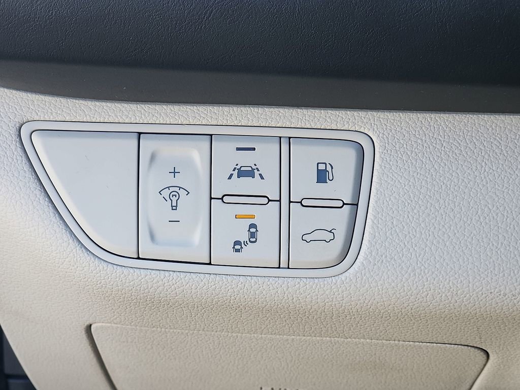 Used 2019 Genesis G70 3.3T Advanced w/ Elite Package image 25