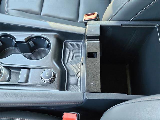 Used 2025 Ford Explorer Active w/ Active Comfort Package image 15