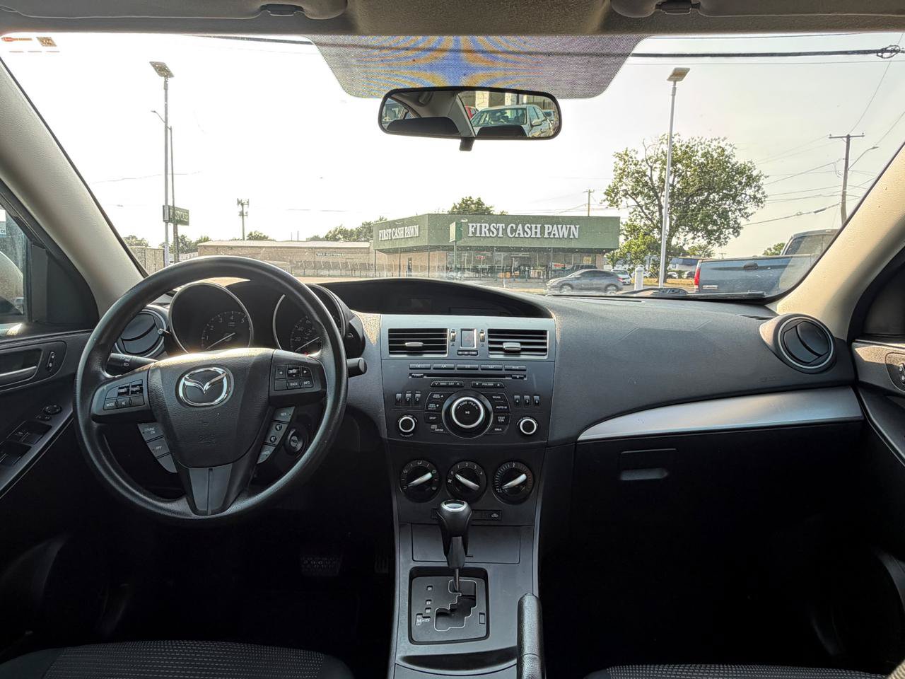 Used 2013 MAZDA MAZDA3 i Sport FWD image 17