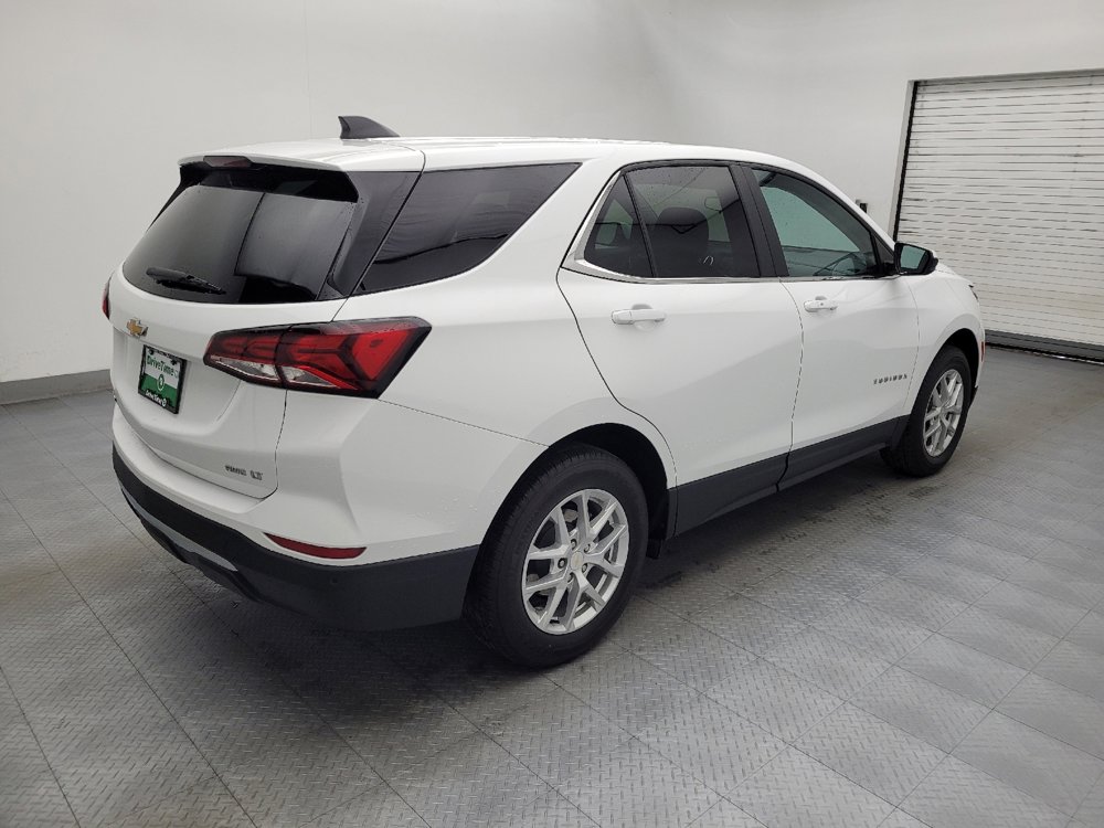 Used 2023 Chevrolet Equinox LT w/ Driver Convenience Package AWD/4WD image 3