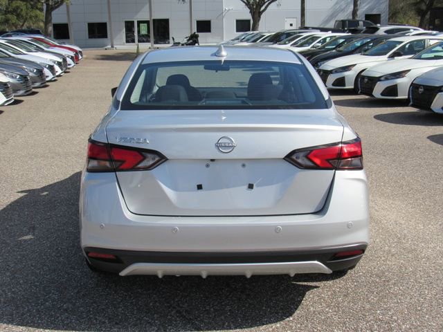 New 2025 Nissan Versa SV w/ Trunk Package image 4