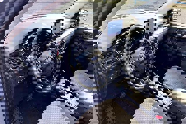 Used 2022 Ford Escape SE w/ Cold Weather Package image 13