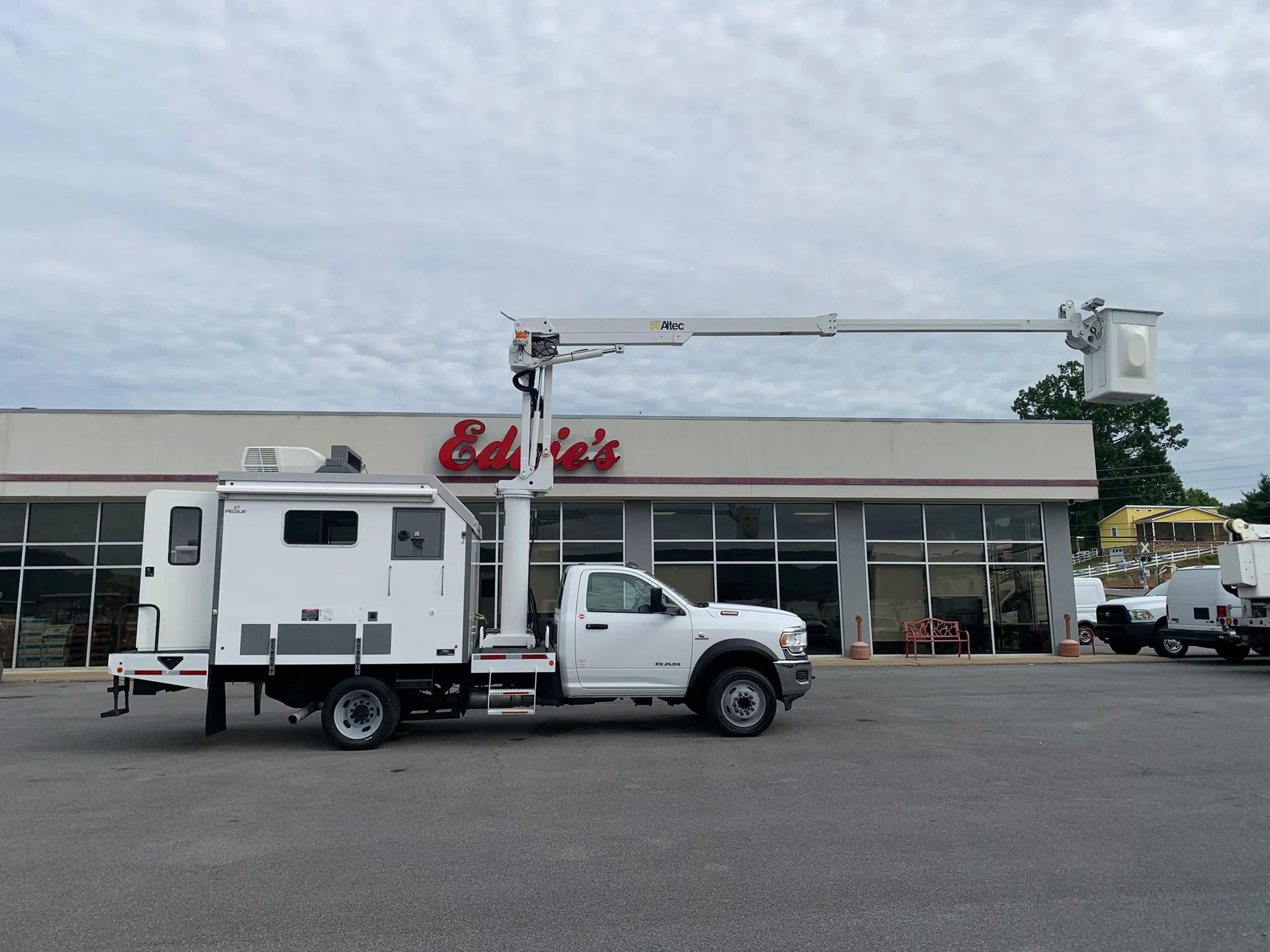 Used 2019 RAM 5500 Tradesman w/ Ambulance Prep Group AWD/4WD image 50
