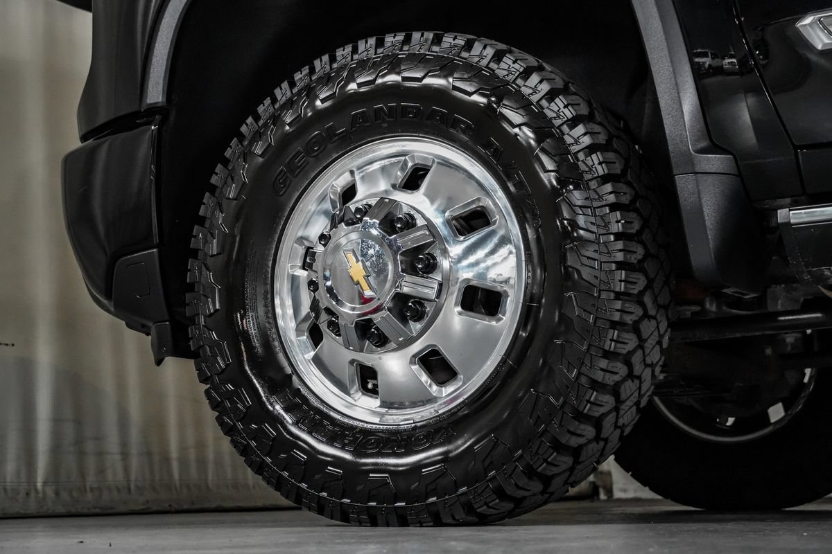 Used 2025 Chevrolet Silverado 3500 High Country w/ Technology Package AWD/4WD image 57