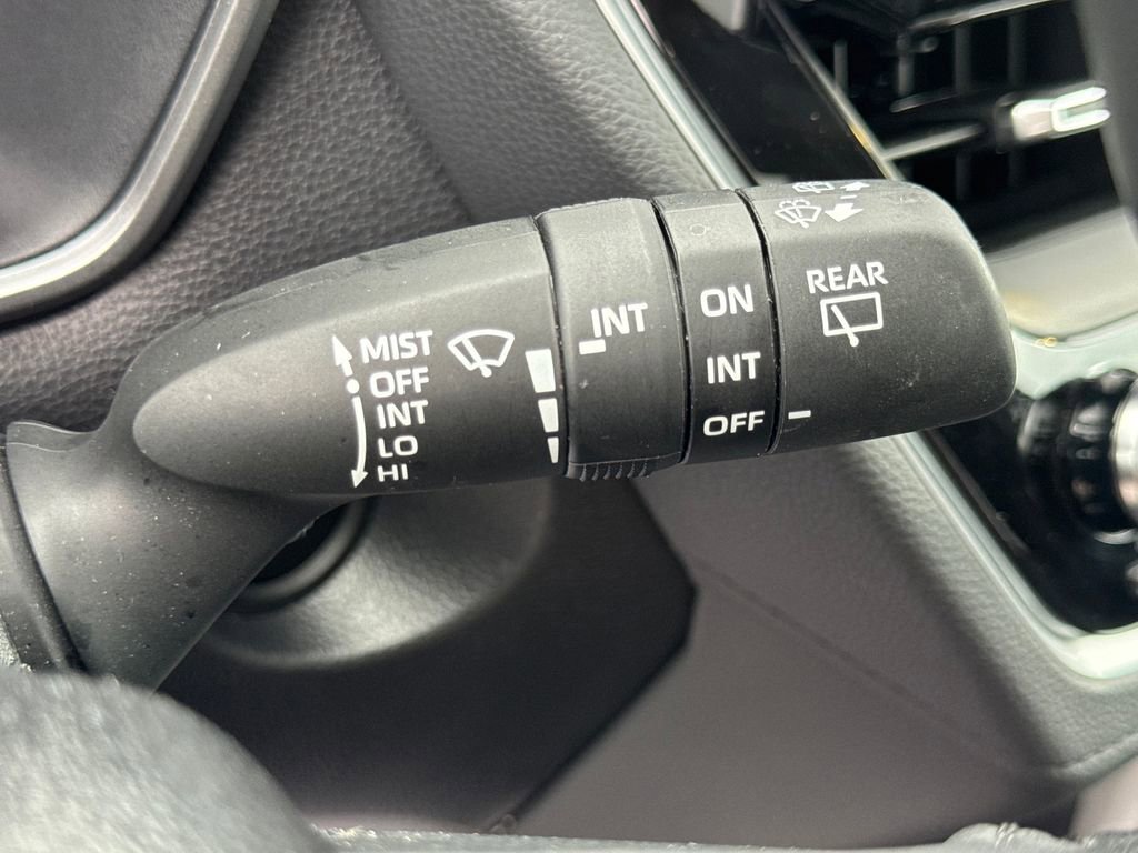 Used 2025 Toyota Corolla Cross XLE w/ Convenience Package AWD/4WD image 38