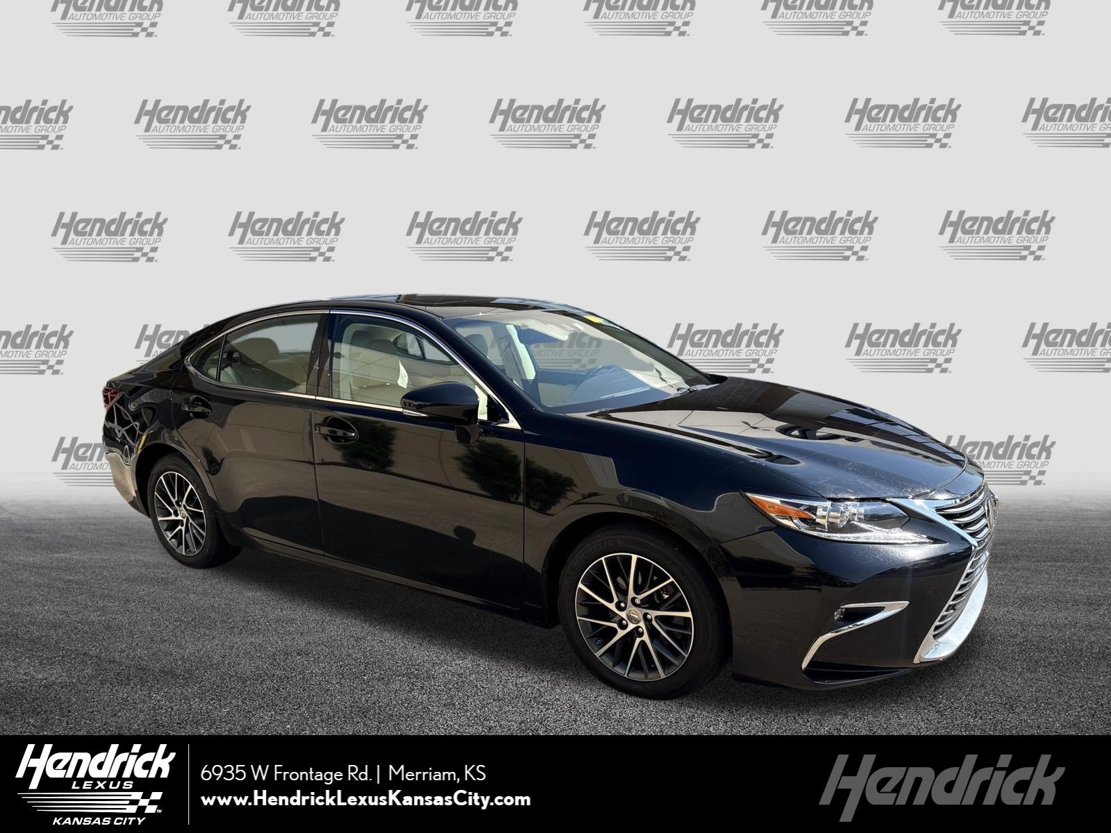 Used 2017 Lexus ES 350 w/ Luxury Package
