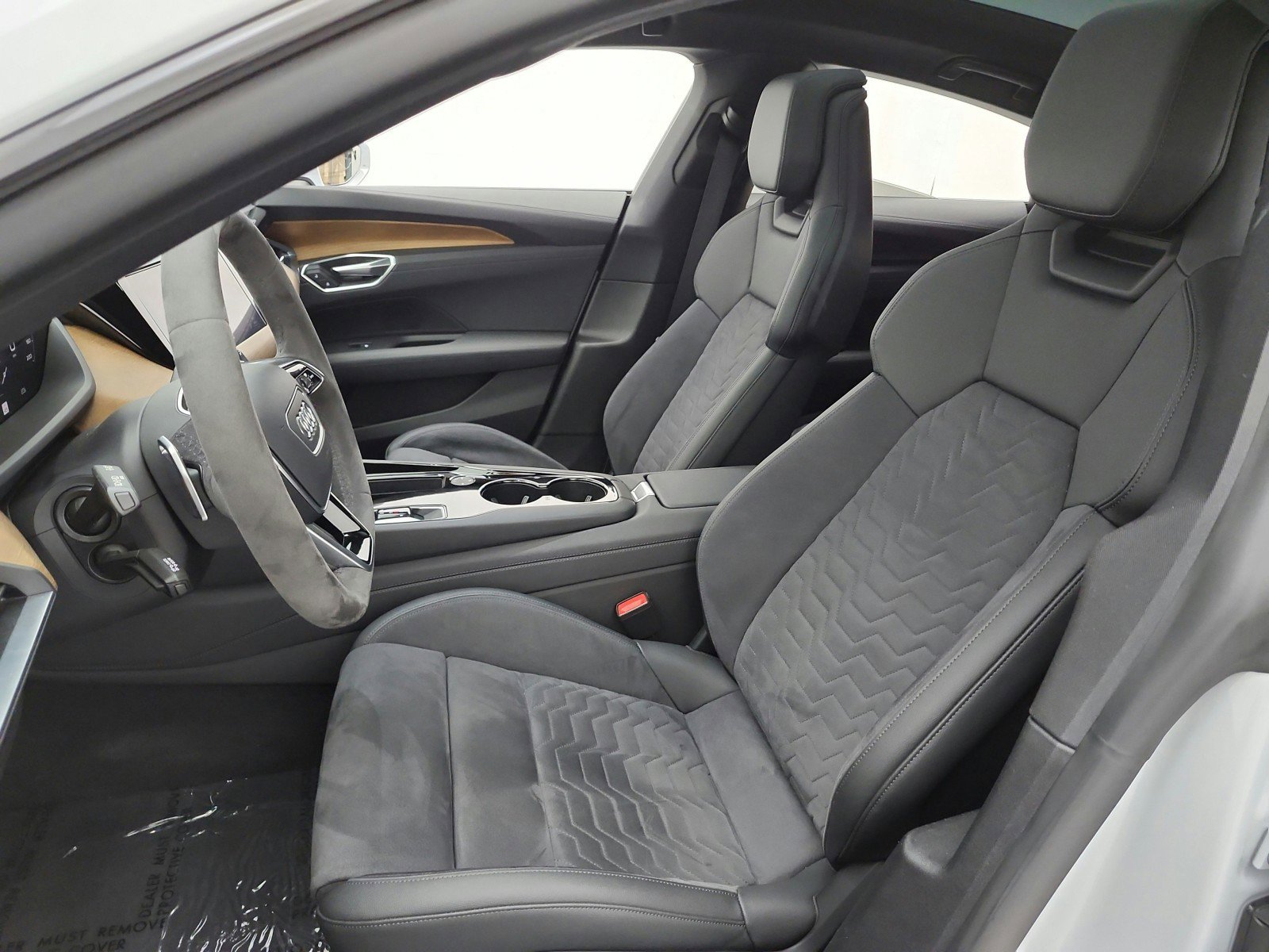 Used 2023 Audi e-tron GT Premium Plus image 10