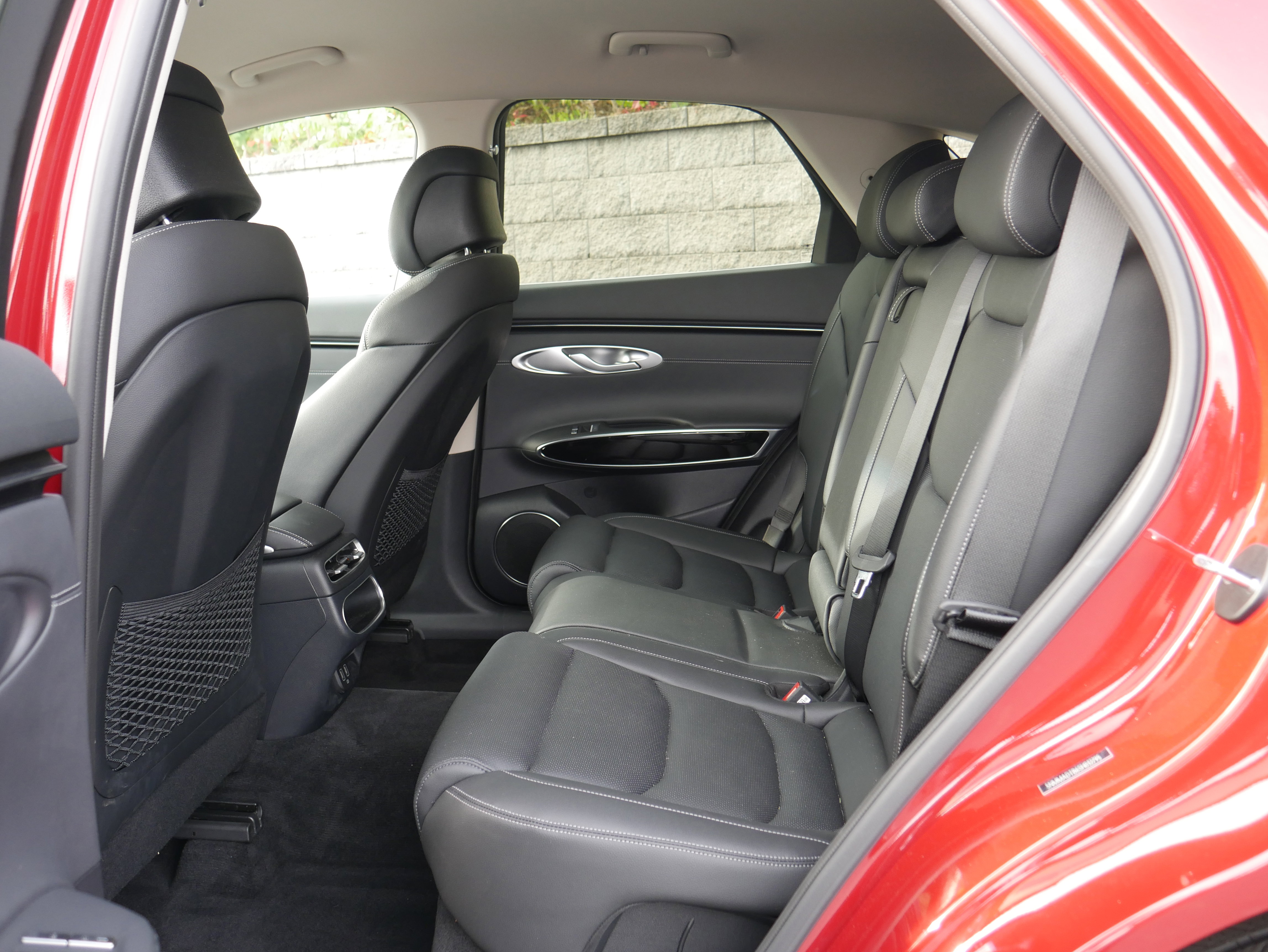 Certified 2025 Genesis GV70 2.5T image 14